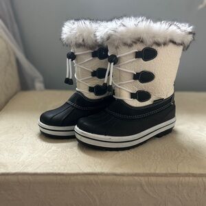 Kids Winter Boots with Faux Fur Trim